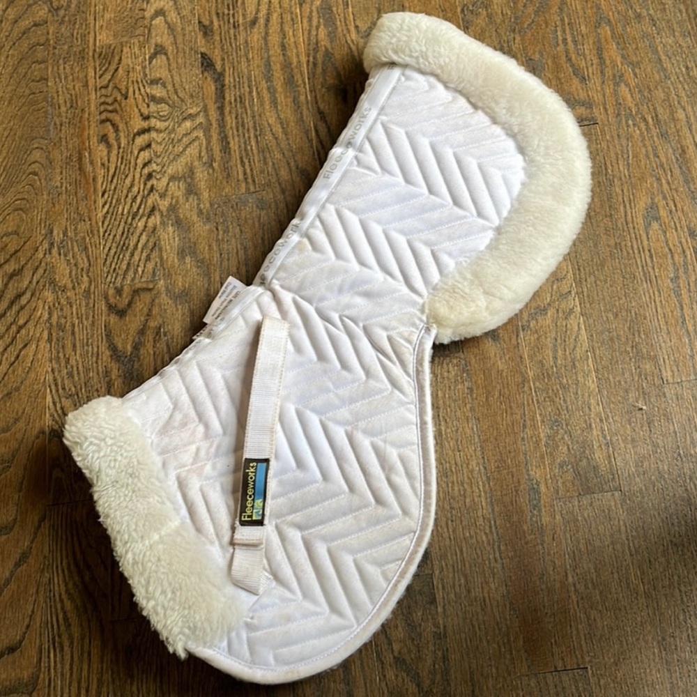 Fleeceworks classic sheepskin half pad w rolled edges